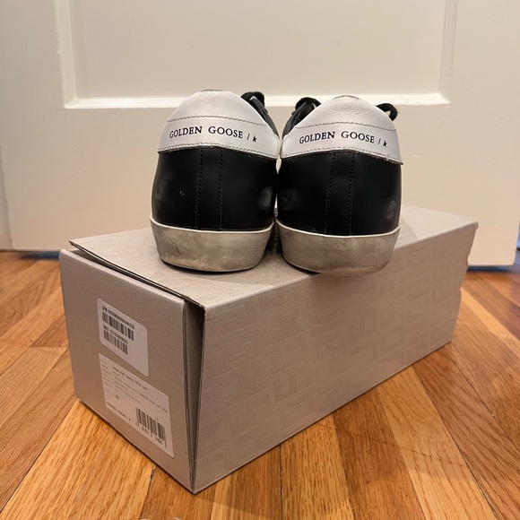 Golden Goose Superstar Leather Sneaker - Picture 2 of 6